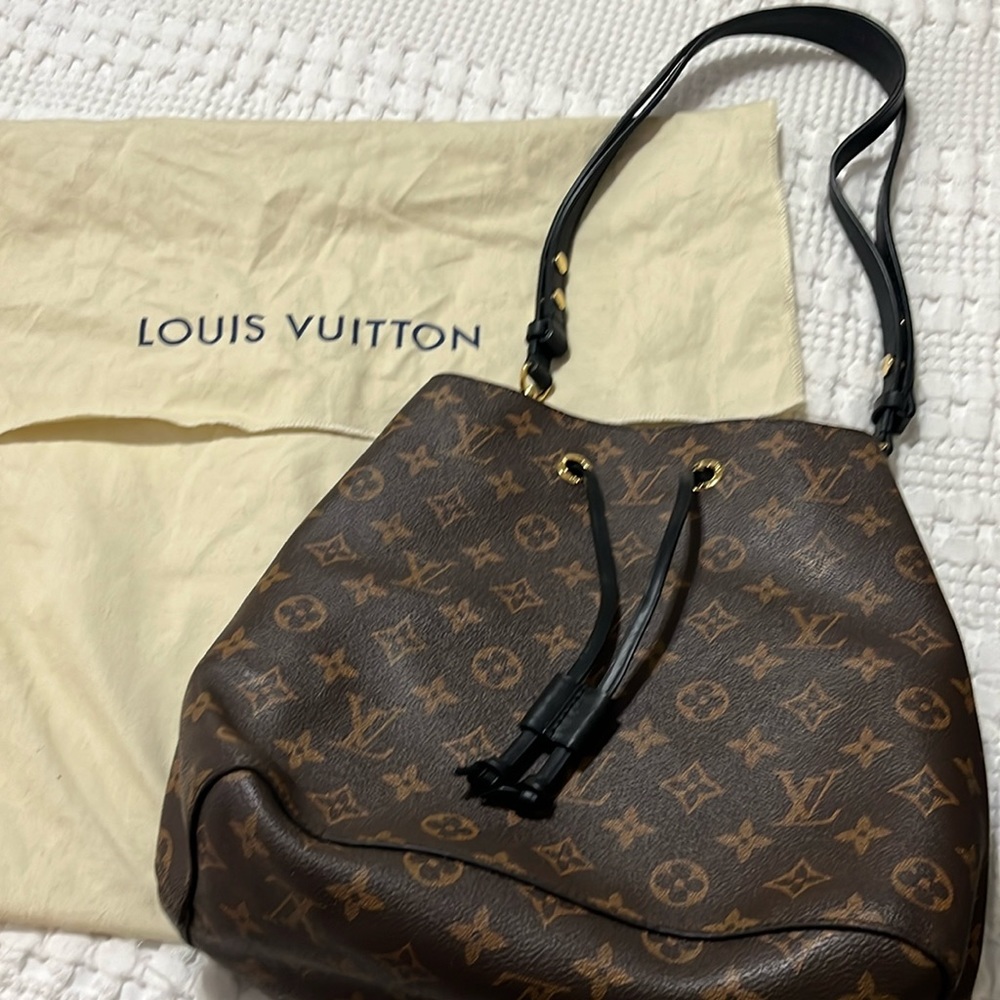 COPY Bucket Bag shoulder or crossbody